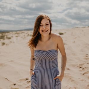 Meet your Posher, Danielle